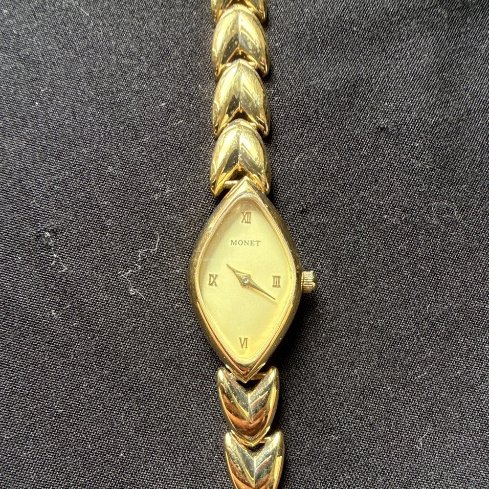 Vintage Monet Gold Tone 7" Analog Quartz Roman Numeral Wristwatch